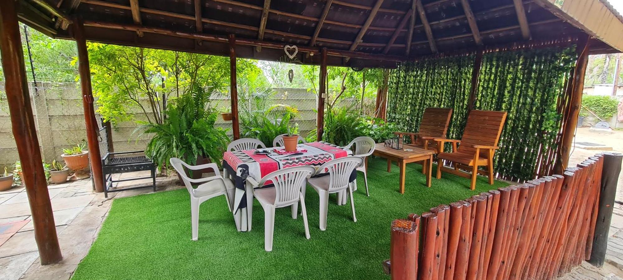 Thamalakane Guest House Маун Екстериор снимка