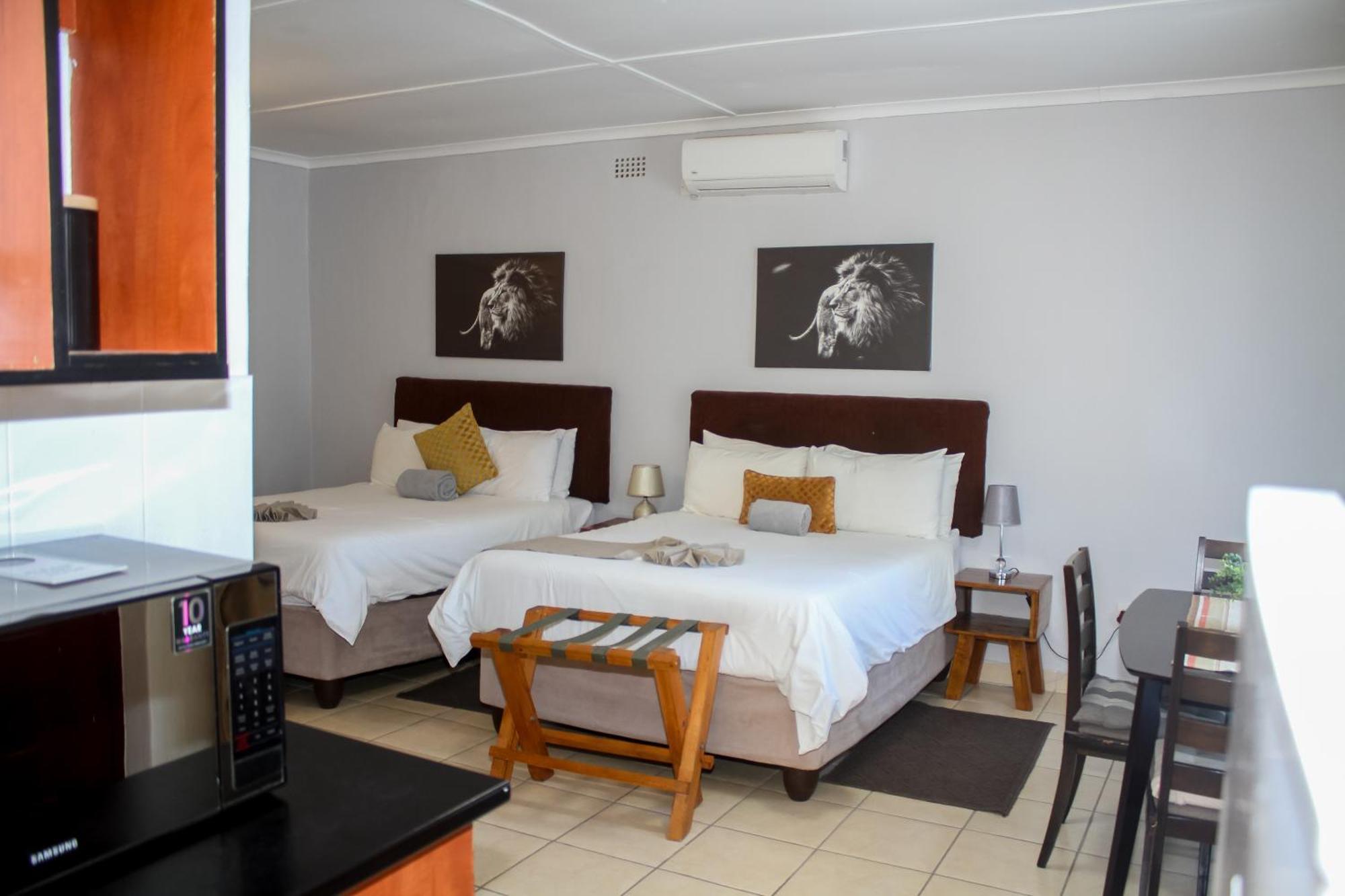 Thamalakane Guest House Маун Стая снимка
